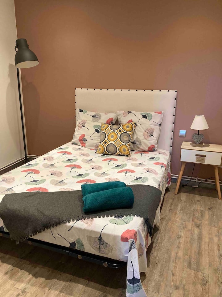 საძინებელი 1