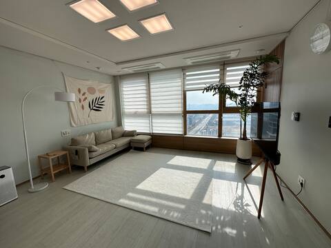 Cheongna # Skyscraper View # West Sea View # Living Room, Kitchen, Room 2 # Netflix # Super Single 2 # Large Mart 2