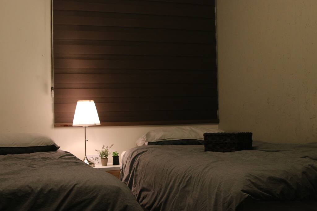 Thepresent guesthouse twin1