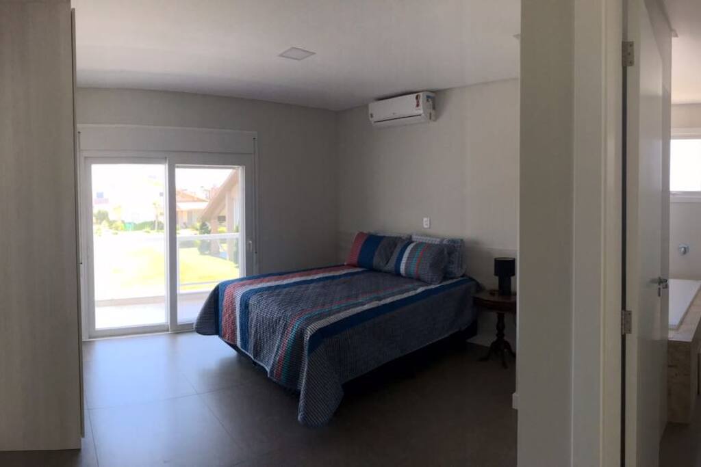Quarto 2 (cama queen)