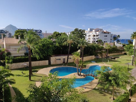 Apartment on first line of Mediterranean sea