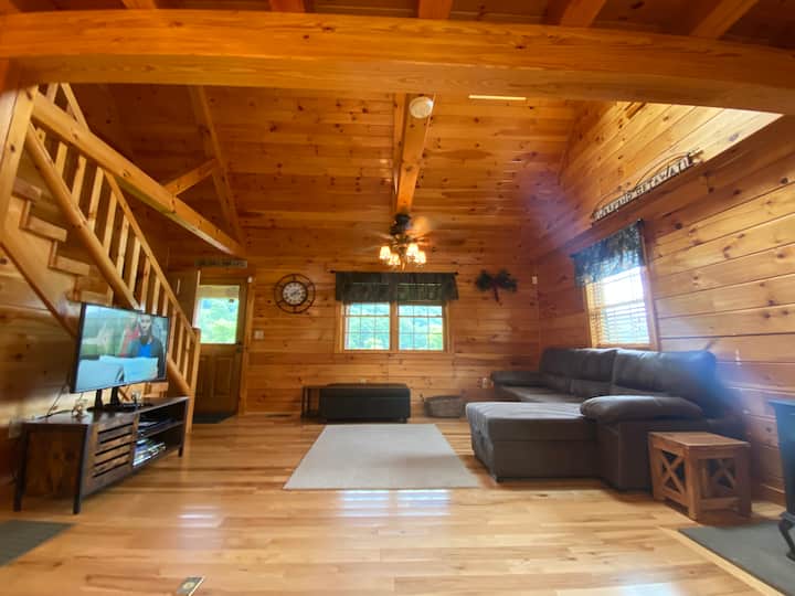 West Branch Getaway - Entire Riverfront Cabin - Deposit, NY