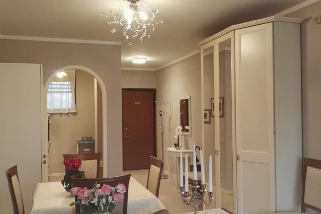 Your cosy dining room!