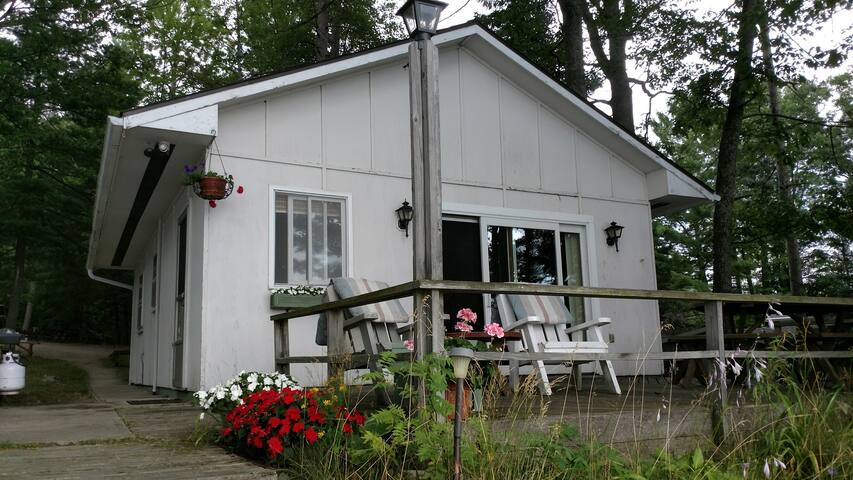 Airbnb 4482 N Spider Lake Rd Vacation Rentals Places To
