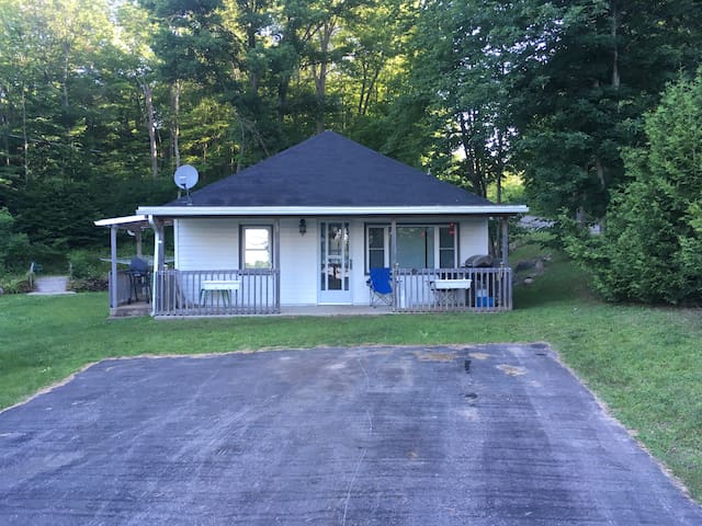 Airbnb Tichborne Vacation Rentals Places To Stay Ontario