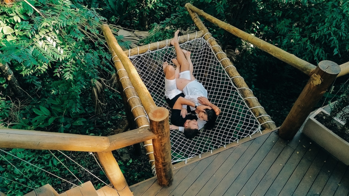 Hammock suspended at Casa Natu Ilhabela Studio Portinho with Jacuzzi in Ilhabela