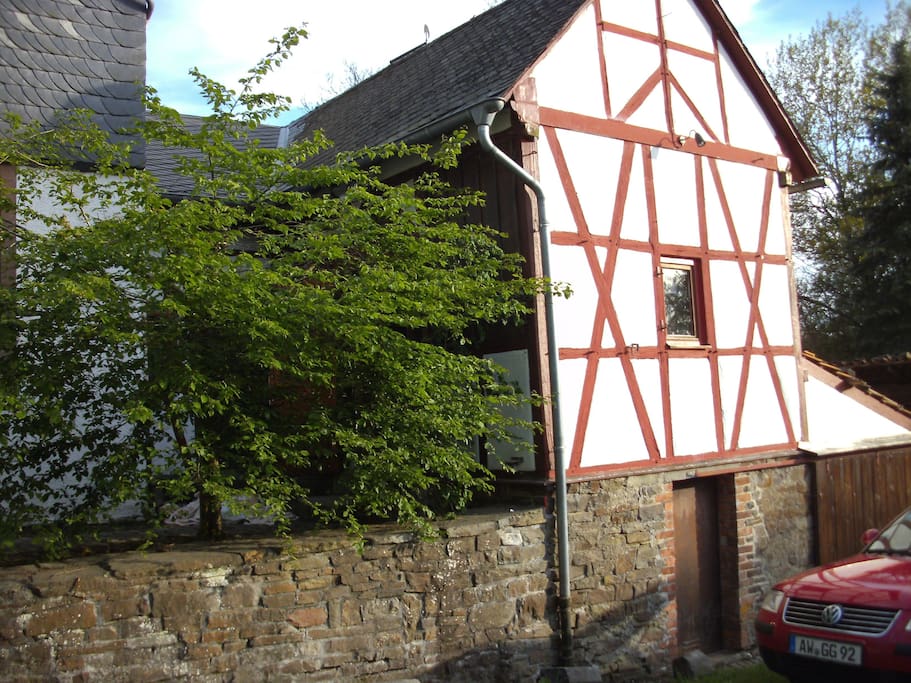 Zwergenschule Giebelseite