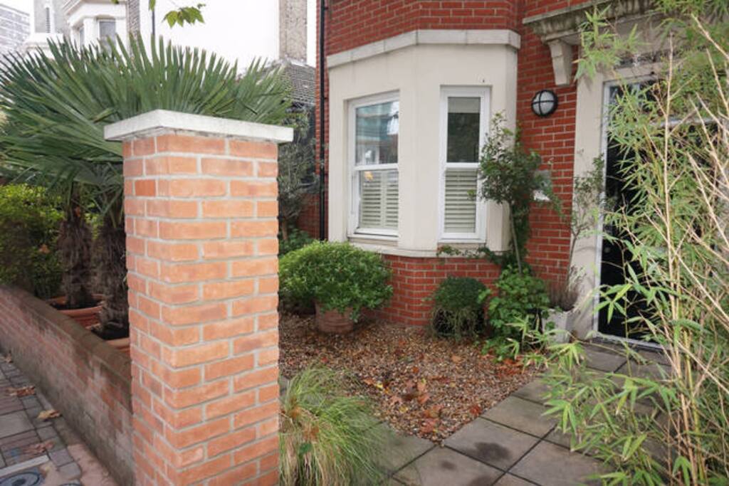 Exterior entrance Prince of Wales drive