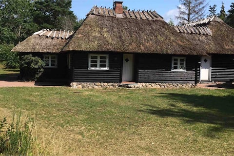 Lovely cottage with unique location close to water