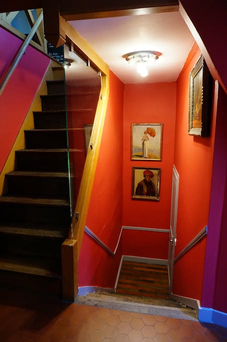 La montée d'escaliers