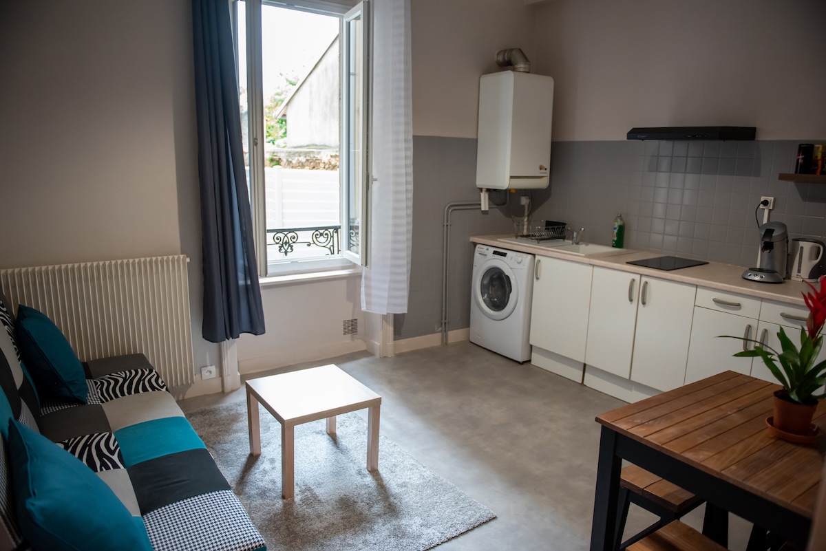 Annuncio Airbnb popolare: Near Pl. W Churchill - Free parking - Functional a Limoges