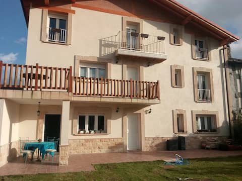 Apartment near the sea and the mountain