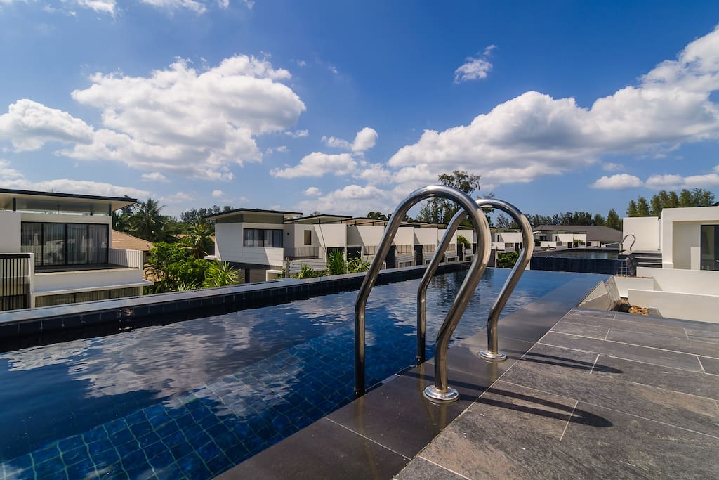 roof top pool