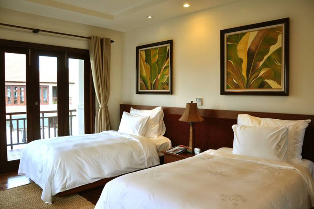 It can be a twin bedroom or double if you like.