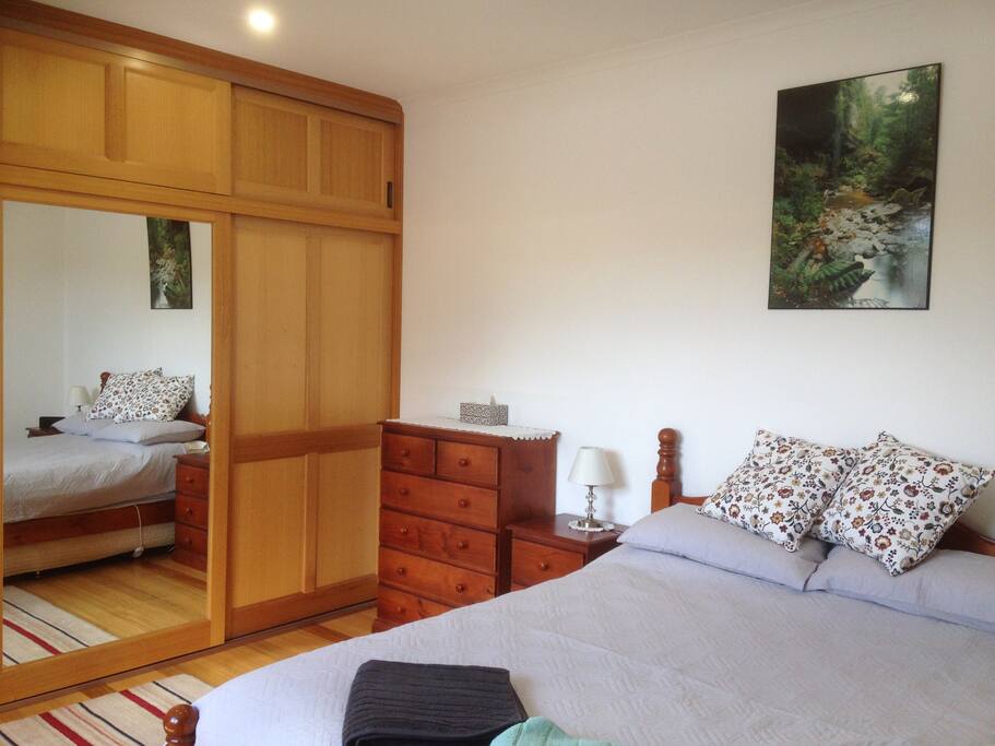 NW Bedroom Photo 2