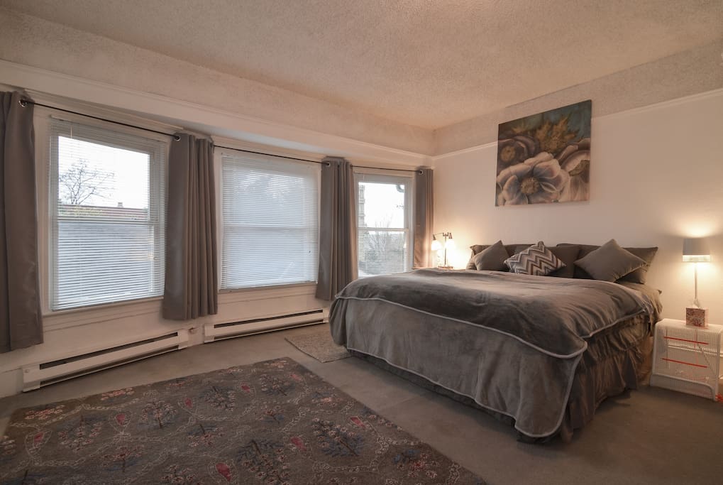 King bedroom #1