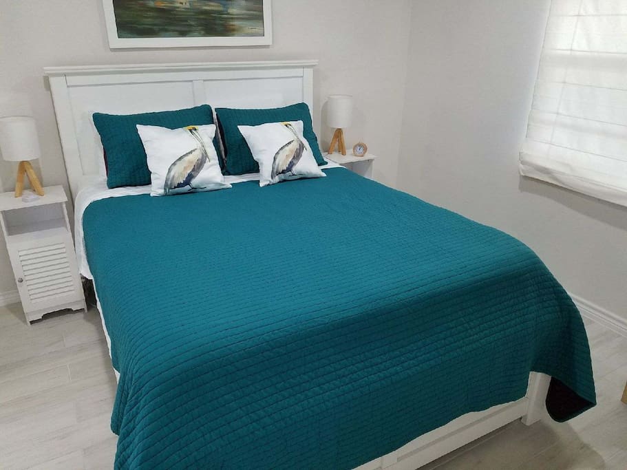 1 Bedroom (Queen Size)