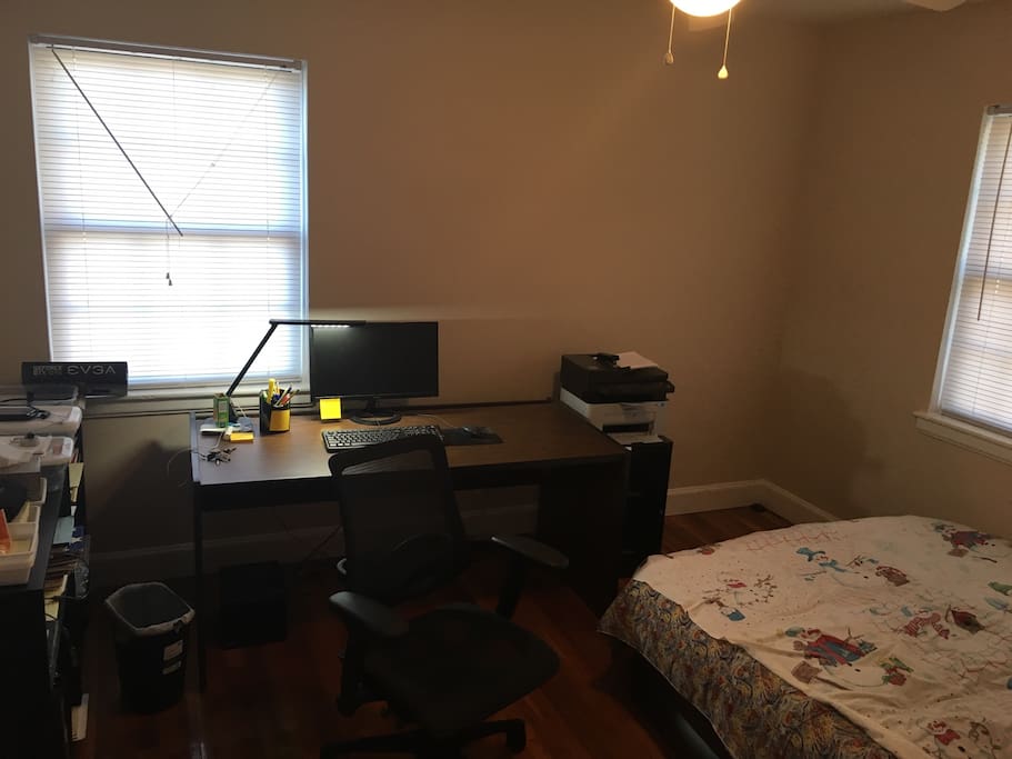 Sorry about the mess, to your right is a blow-up queen...the computer will be gone with me