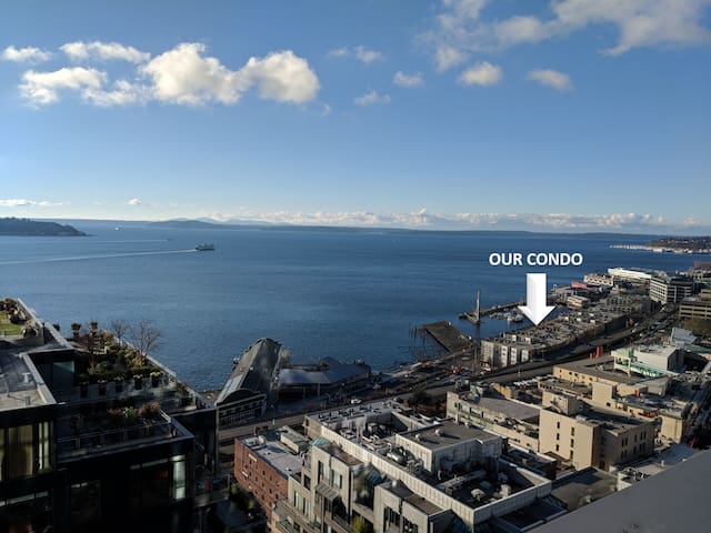 Incredible Waterfront Condo Near Pike Place Market