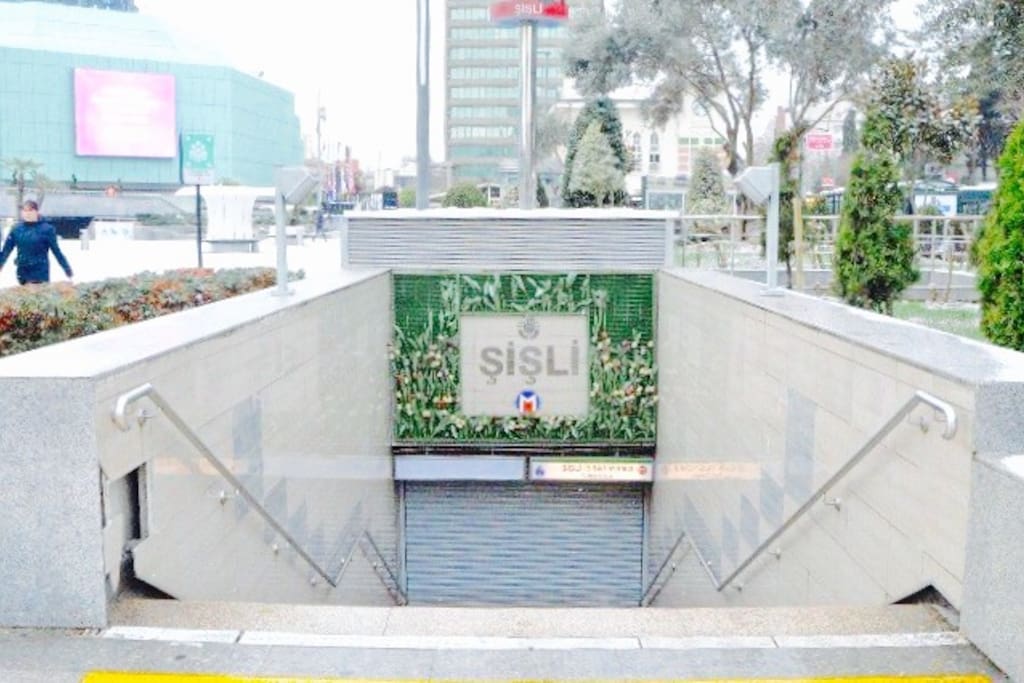 Near Şişli Metro Station