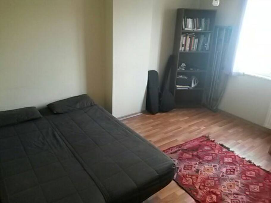 very relax, silent and wide bed.