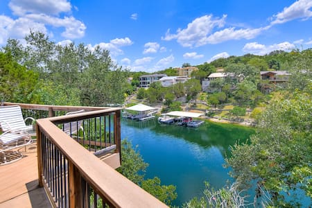 The Treehouse On Lake Travis