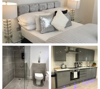 Brighton Rock Apartment 13