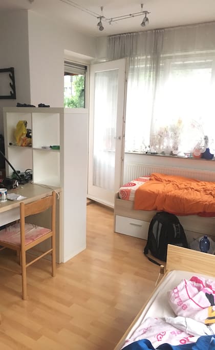 Same room with nice shelf