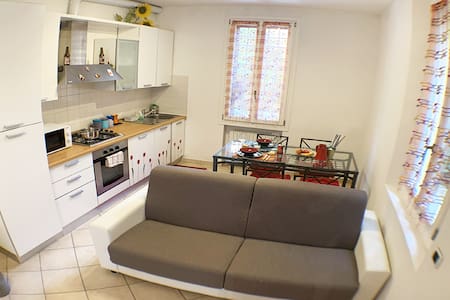 Bilocale Fuori Porta con Parcheggio e Giardino