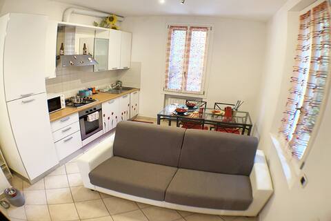 Bilocale Fuori Porta con Parcheggio e Giardino