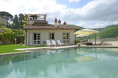 Villa Caiano Dependance - Villa with private pool