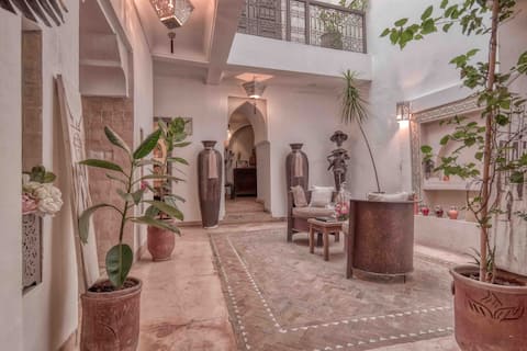 Hermes Jr. Suite, Dar Xenia