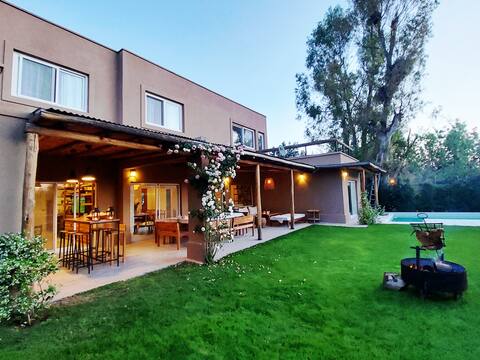 Casa Barrio La Comarca, on Bancalari - Nordelta