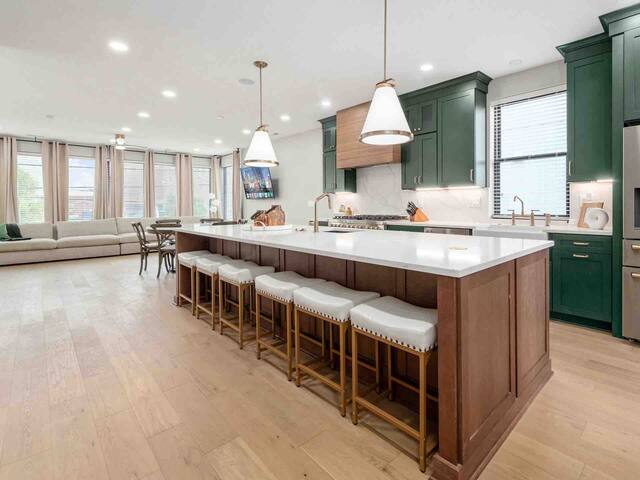 New Build, Downtown Views, next to NCH gallery image 3