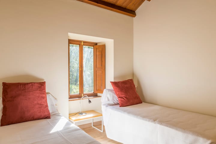 Dhomë me krevate tek