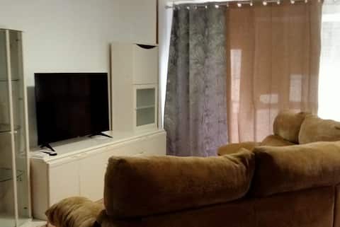Anuncio de Airbnb popular: Great apartment near Ave and the metro en Jesús