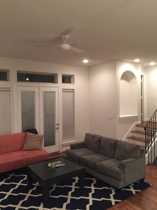 Spacious Living Area to relax before seeing the city