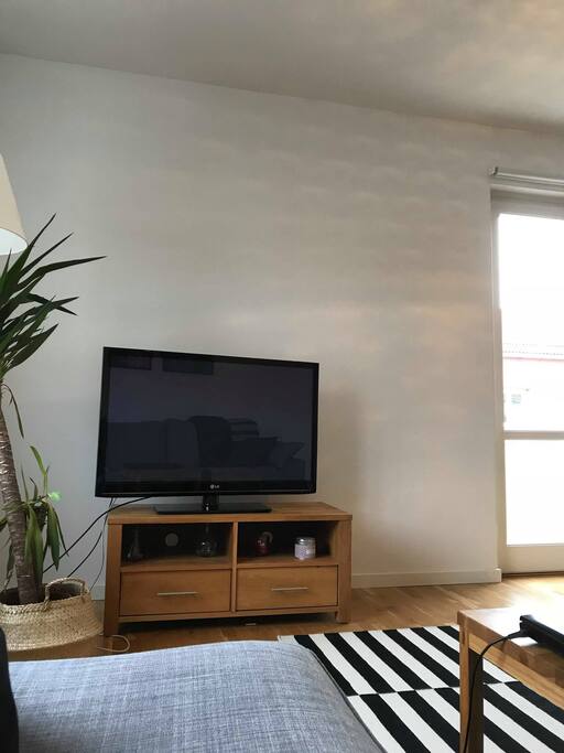 TV.