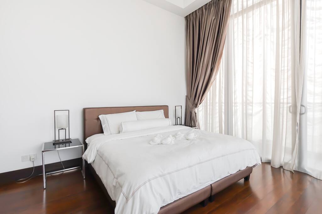 master bed room