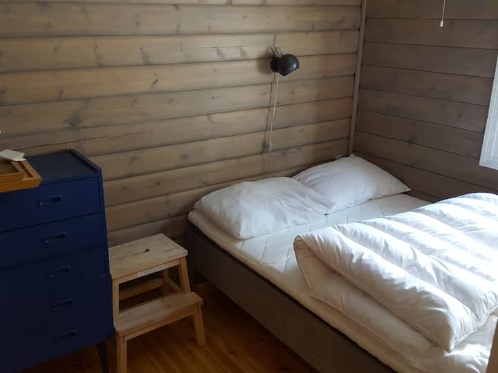 Soverom 3 (dobbeltseng 120 cm.)