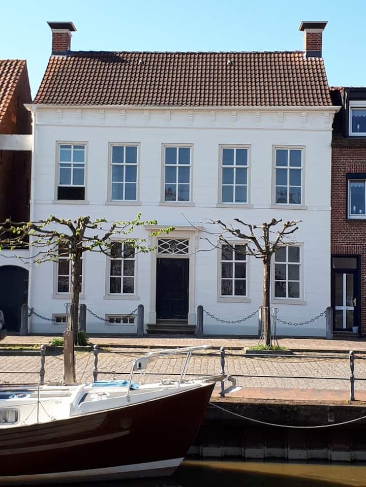 Bee apartment in historic harbor house