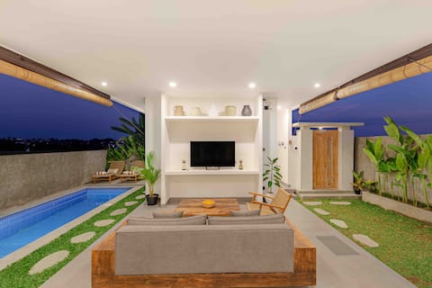 3 Bedroom En-suite Villa with Rice Field View