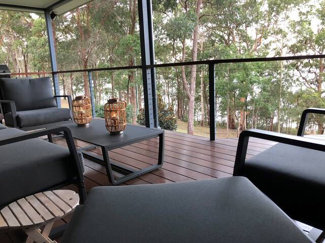 The Lake Retreat – southern shores of Smiths Lake gallery image 4