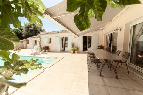 Exceptional villa with heated pool