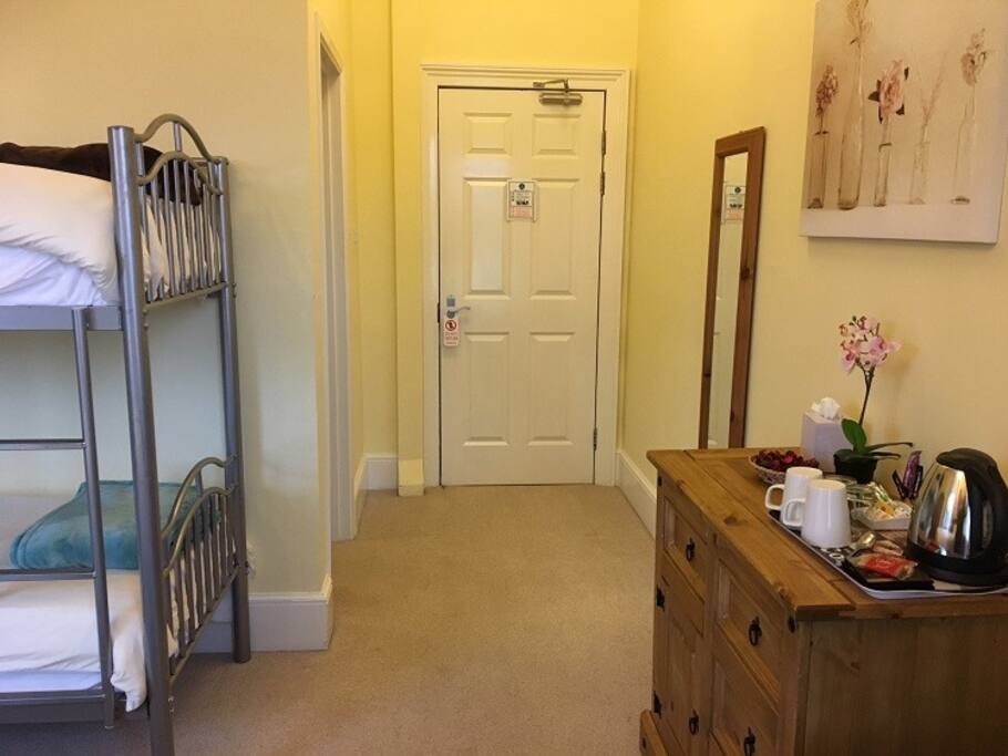 Guest room