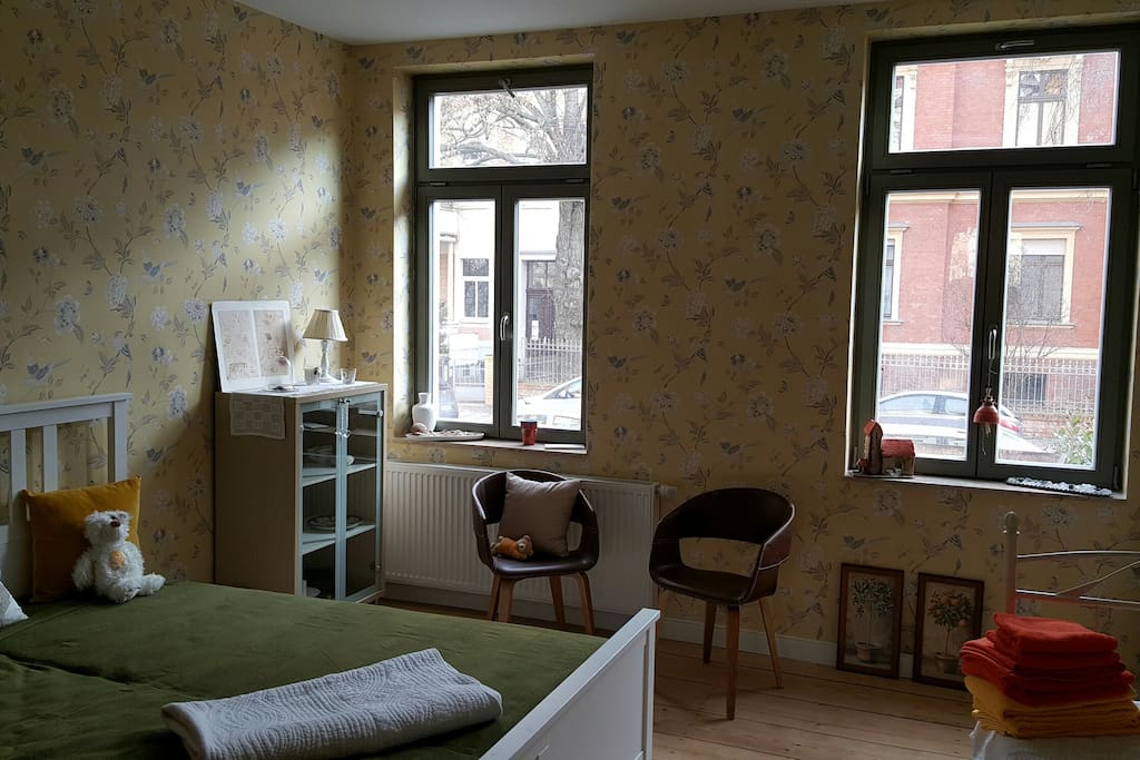Wohn-/ Schlafraum Fensterblick