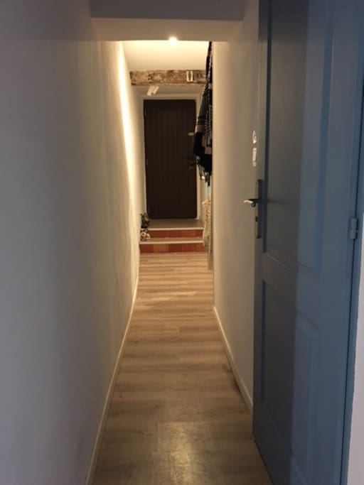 L'entre, couloir