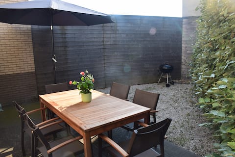 Top Airbnb: Cozy apartment (4) - De Haan city center in De Haan
