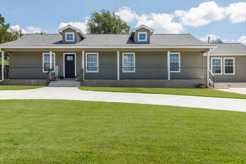 Bright Star - Executive Ranch Style Home