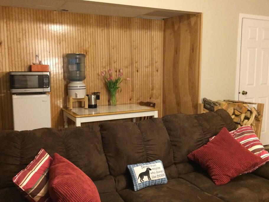 Guest floor - Breakfast nook in private living area